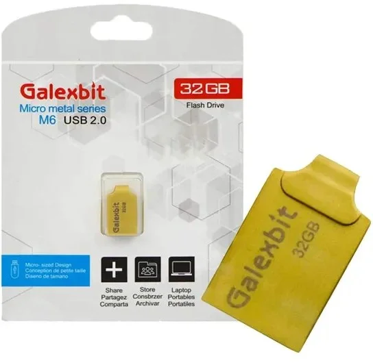 Gallery - The product (flash drive and its packaging) is clearly the main focus, well-lit, and sufficiently sh